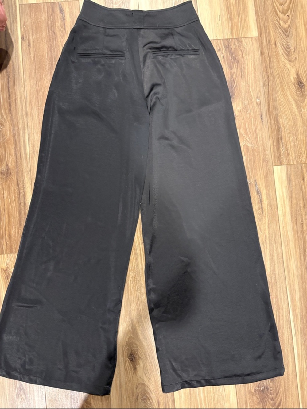 Satin pants - Picture 3 of 3